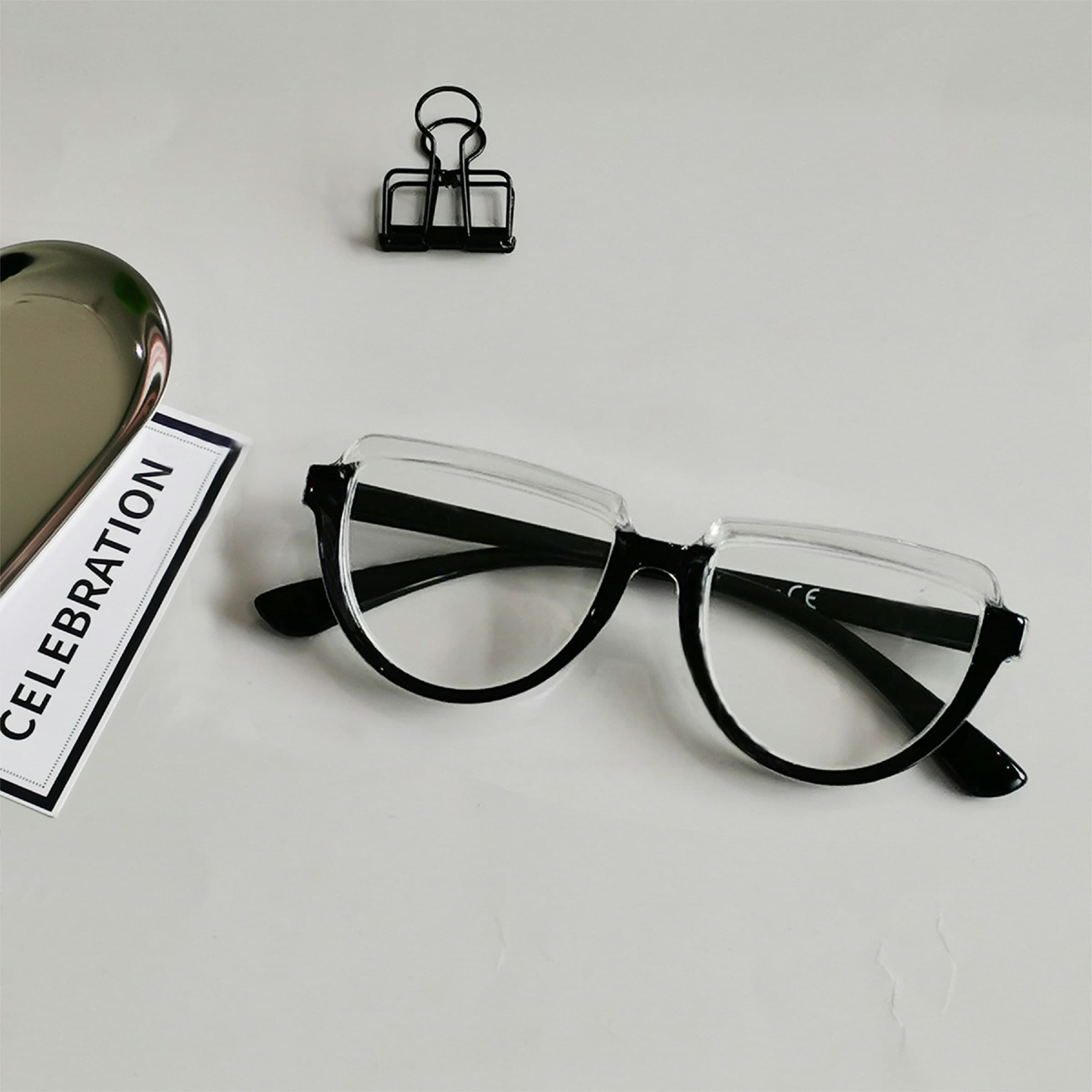 Sleek Cotton Computer